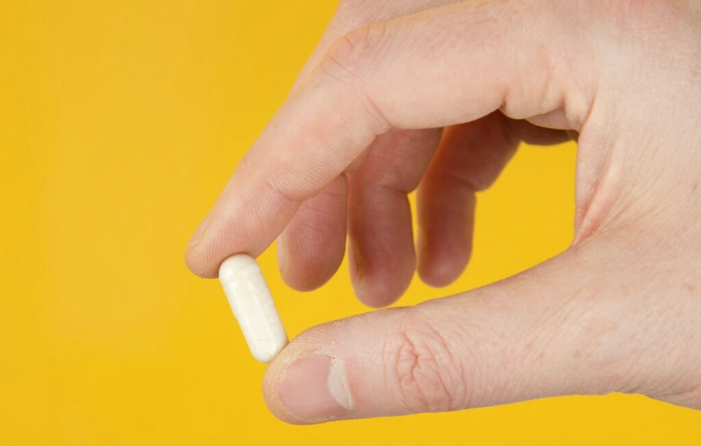 Первая неотложная помощь при укусе клеща