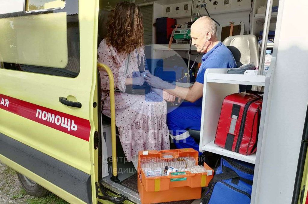 Когда производится вызов скорой медицинской помощи: симптомы и случаи для экстренного вызова СМП