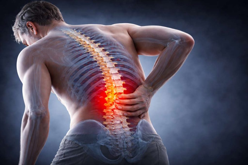 Первая помощь при травме позвоночника